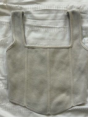 Zara Beige Square-Neck Crop Top in Ecru